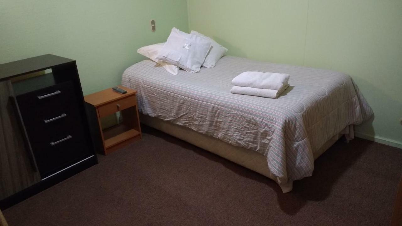 Hostal El Toque De Pilar Punta Arenas Ngoại thất bức ảnh
